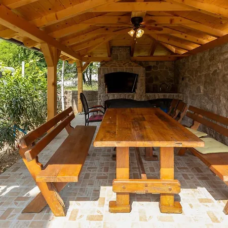 Appartamento Stunning In With Kitchen