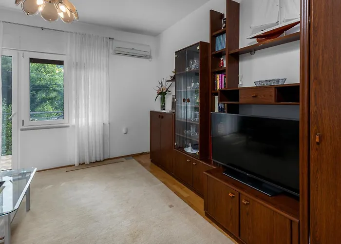 公寓 2 Bedroom Gorgeous In