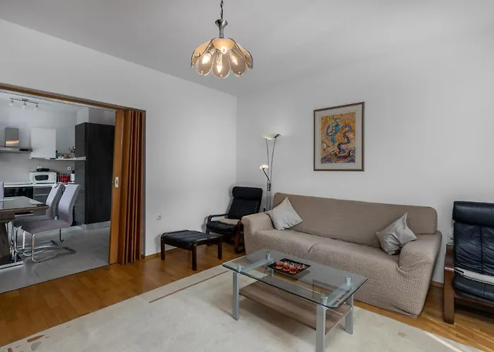 2 Bedroom Gorgeous In 公寓